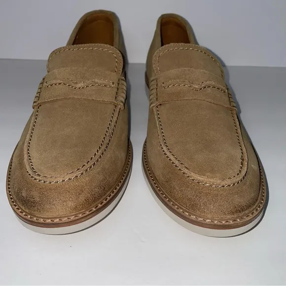Clarks Atticus LT Slip Loafers