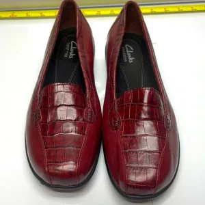 CLARKS Bayou Q Women's Deep Red Leather Loafers - 7.5M