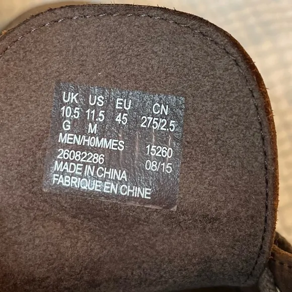 Clarks | Brown Leather Bushacre Chukka Ankle Desert Chukka Boots 15260