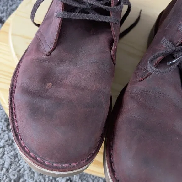 Clarks Bushacre 2 Desert Chukka Boots Mens Size 11 Red Wine Leather Lace Up Shoe