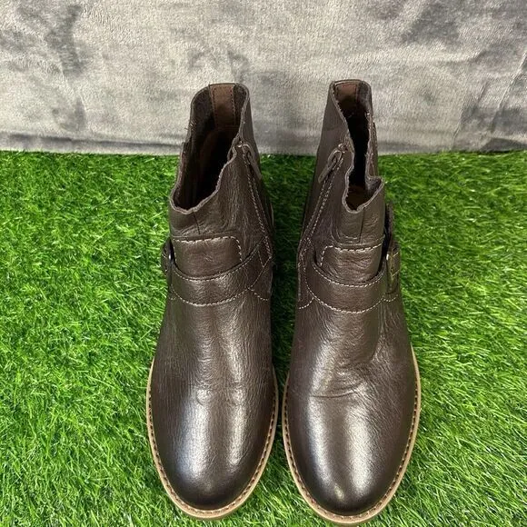 Clarks Cazmin Loop Boot Womens 6.5 W Brown Leather Ankle Buckle Casual NEW W/box