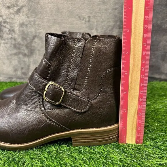 Clarks Cazmin Loop Boot Womens 6.5 W Brown Leather Ankle Buckle Casual NEW W/box