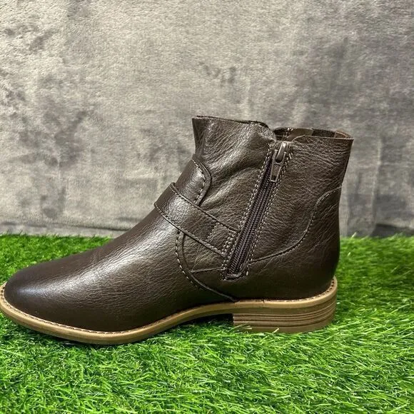 Clarks Cazmin Loop Boot Womens 6.5 W Brown Leather Ankle Buckle Casual NEW W/box