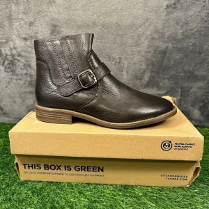 Clarks Cazmin Loop Boot Womens 6.5 W Brown Leather Ankle Buckle Casual NEW W/box