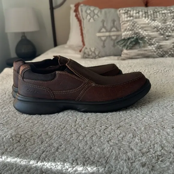Clarks Collection Men's 9.5 Bradley Free Slip On Comfort Loafers Brown Leather
