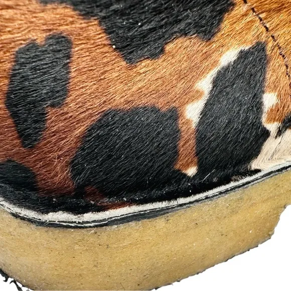Clark’s Desert Boots Black Suede Cow Print Hair SZ 9.5 Women’s Shoes