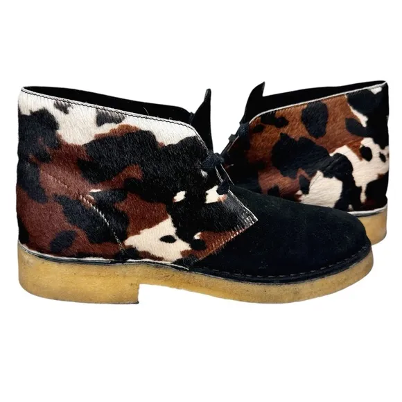 Clark’s Desert Boots Black Suede Cow Print Hair SZ 9.5 Women’s Shoes
