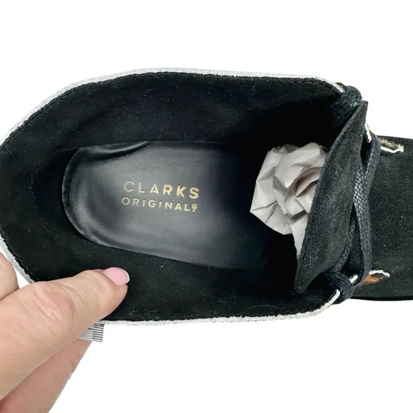 Clark’s Desert Boots Black Suede Cow Print Hair SZ 9.5 Women’s Shoes