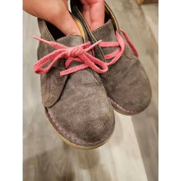 Clarks Desert Suede Girls Toddler Boots size 8.5