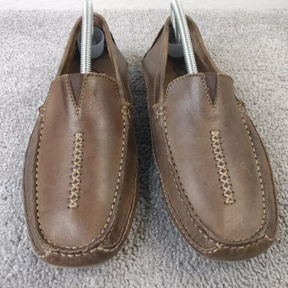 Clarks England Moccasin Loafers Mens Size 8 Shoes Brown Leather Casual Slip On