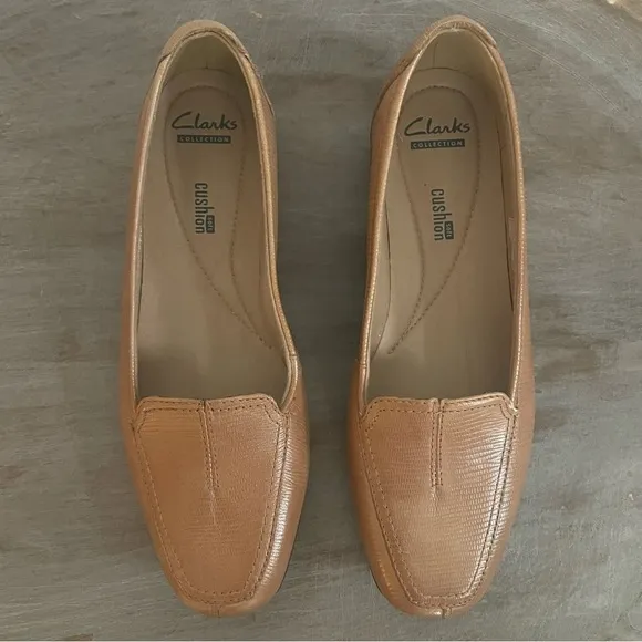 Clarks Haydn Gloss Slip on Loafers Tan Lizard