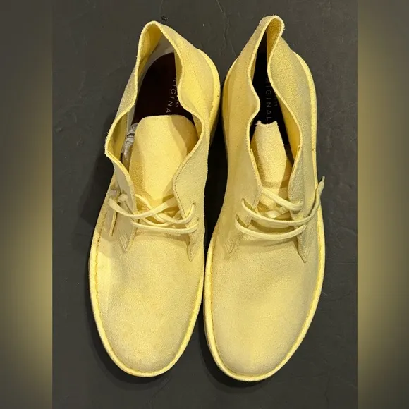 Clarks Mens Desert Boot Yellow Boots (NWT) size 13