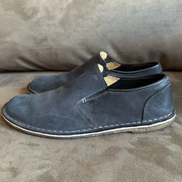 Clarks Original’s Black Leather Slip On Loafers