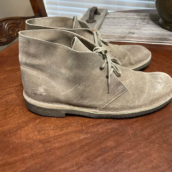Clarks Originals Desert Waxed Leather Chukka Boots crepe sole