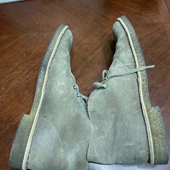 Clarks Originals Desert Waxed Leather Chukka Boots crepe sole