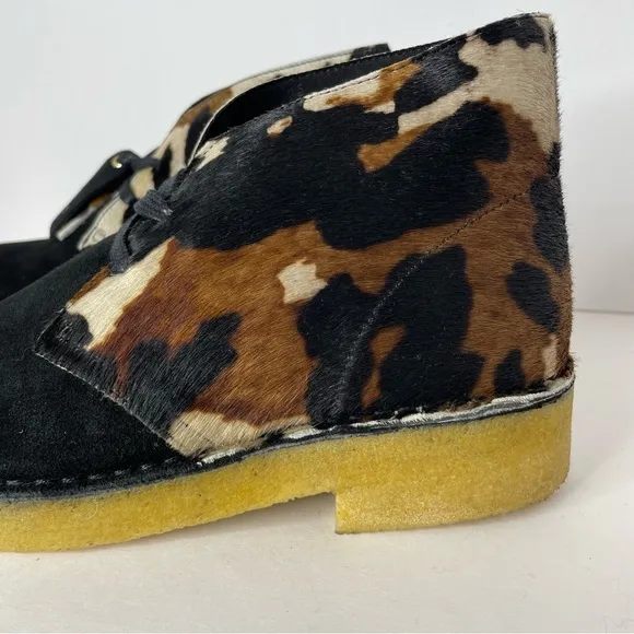 Clarks Originals Women's 8 Black Cow Print Suede 221 Desert Boots