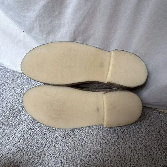 Clarks Originals Women's Taupe Desert Boots Size 7 Suede Gum Crepe Sole Chukka