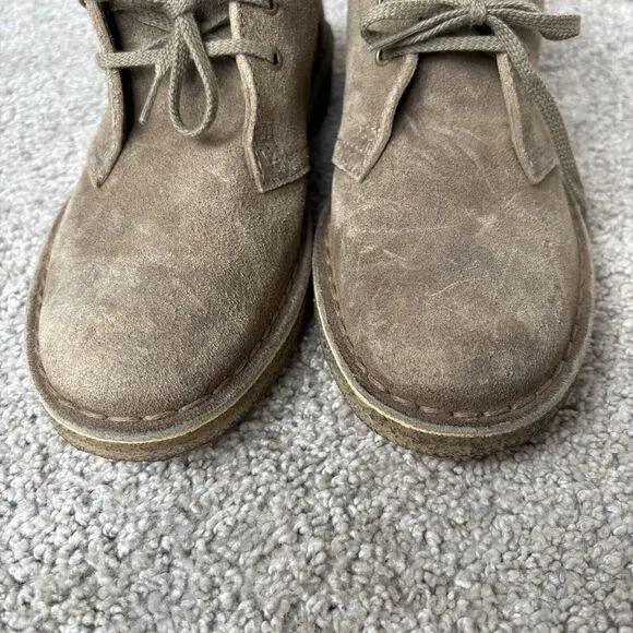 Clarks Originals Women's Taupe Desert Boots Size 7 Suede Gum Crepe Sole Chukka