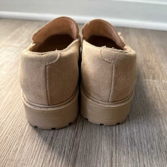 Clark’s Orinoco 2 Suede Loafers Slip On Shoes Beige Sand Fringe Tassels 6.5 37