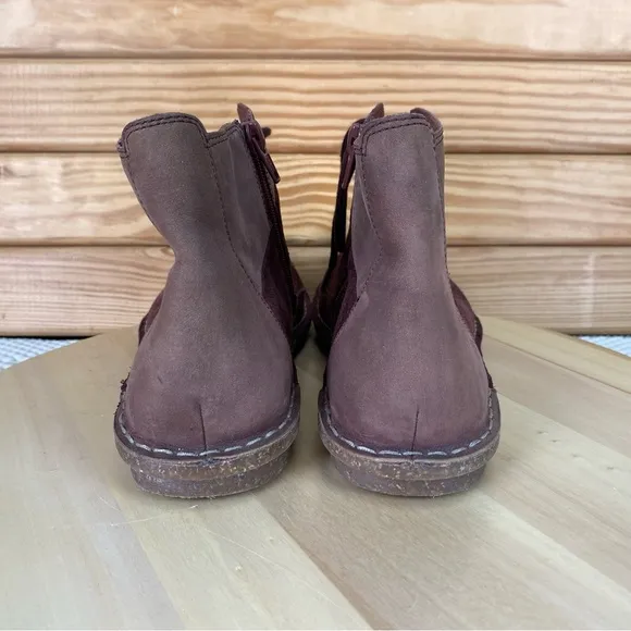 Clarks Tamitha Key Brown Leather/Suede Chukka Ankle Boots Booties Women's 9.5 US