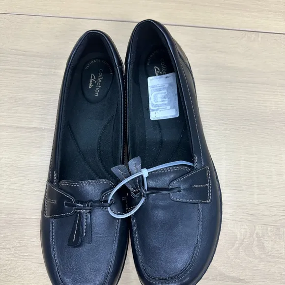 Clarks Women's Ashland Bubble Black Loafers Size 12 NWOT