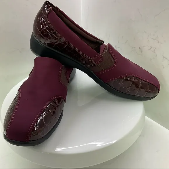 Clarks Women's Gael Rex Flat size 10