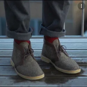 CLARKS ORIGINALS X HARRIS TWEED DESERT BOOTS‎ SIZE 101/2