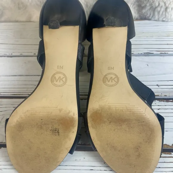CLEANED 8M MICHAEL KORS Wendy Black Leather Heels Crisscross Strappy Sandals