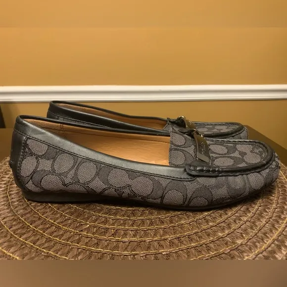 Coach A01918 Olive Slip On Loafers Black Gray Women’s Size 10 EUC