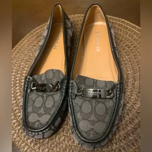 Coach A01918 Olive Slip On Loafers Black Gray Women’s Size 10 EUC