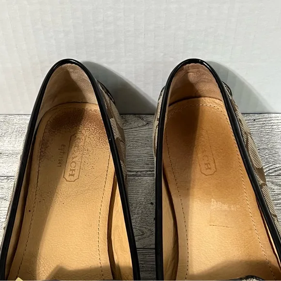 Coach FRIDA Slip on Loafers 8.5 Signature Monogram Logo Brown