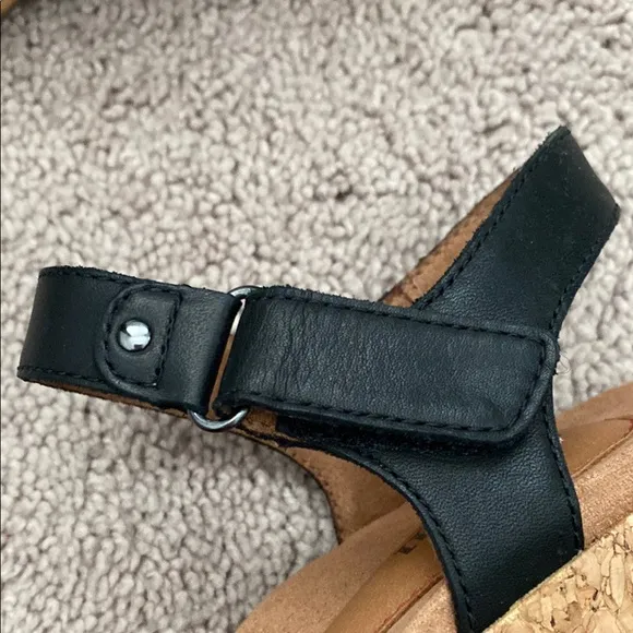 Cobb Hill Alleah Two Piece Heels Size 5