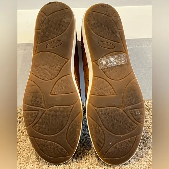 Cobb Hill Bailee Slip Loafers Russet Size 7.5 EEUC