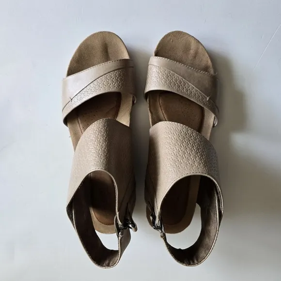 Cobb Hill by Rockport Hollywood 2 Piece Cuff Open Toe Wedge Sandals Khaki Sz 10