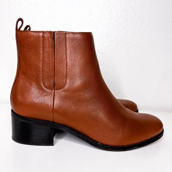 COLE HAAN Addie‎ Brown Boots Almond Toe Block Heel Leather Booties 9 B