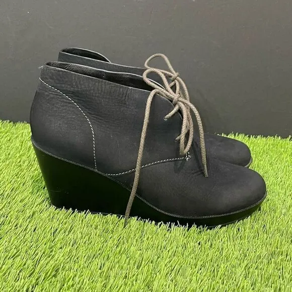 Cole Haan Air Britt Desert Ankle Chukka Boots
