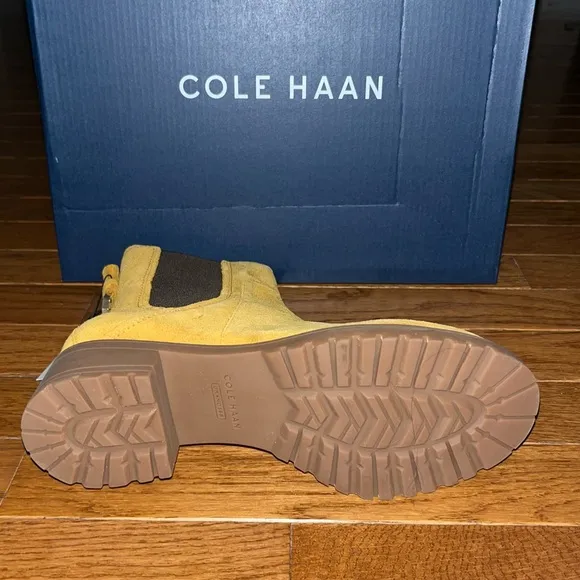 Cole Haan Suede Waterproof Camea Chelsea Boots Amber Color Women’s Size 5