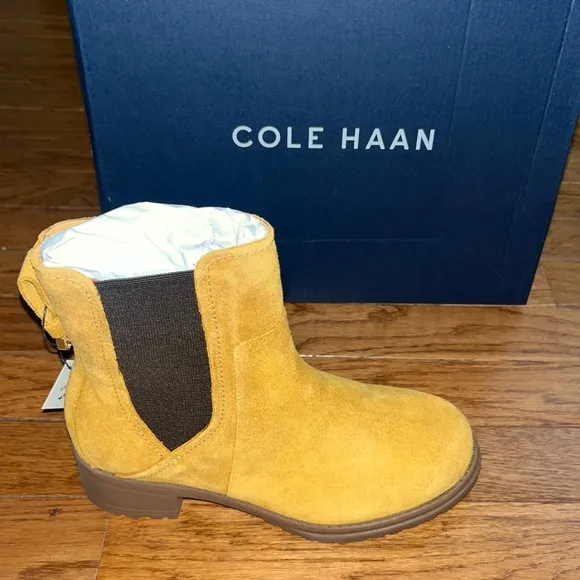 Cole Haan Suede Waterproof Camea Chelsea Boots Amber Color Women’s Size 5