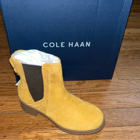 Cole Haan Suede Waterproof Camea Chelsea Boots Amber Color Women’s Size 5