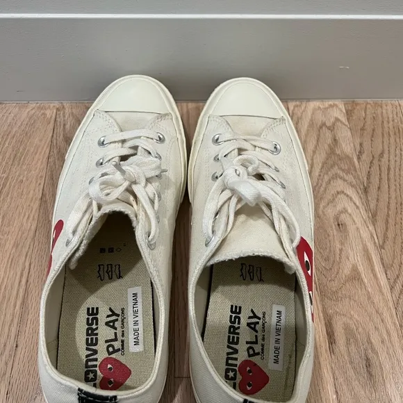 COMME DES GARCONS PLAYConverse Large Emblem Low Top Canvas Sneakers