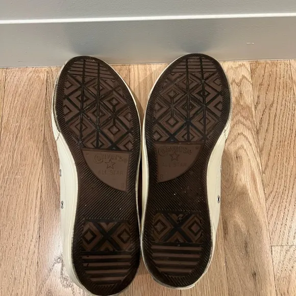 COMME DES GARCONS PLAYConverse Large Emblem Low Top Canvas Sneakers