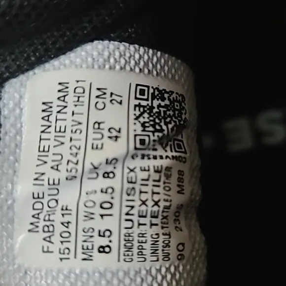 Converse Black and White High Street Sneakers Women's 10.5 Men's 8.5