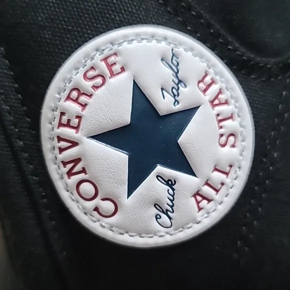 Converse Black and White High Street Sneakers Women's 10.5 Men's 8.5