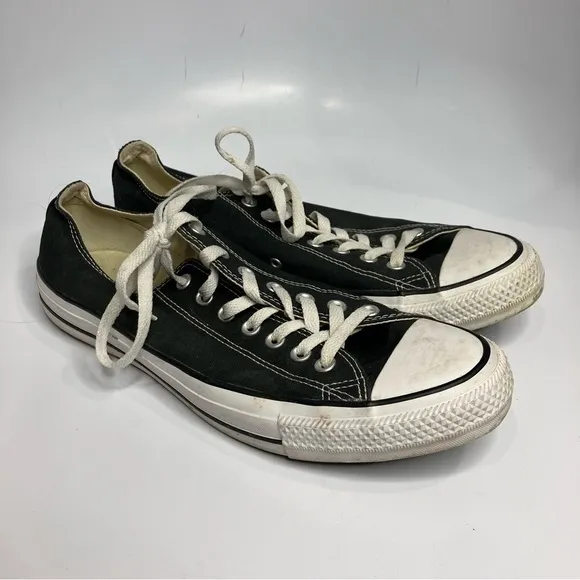 Converse black low top canvas sneakers unisex sizing