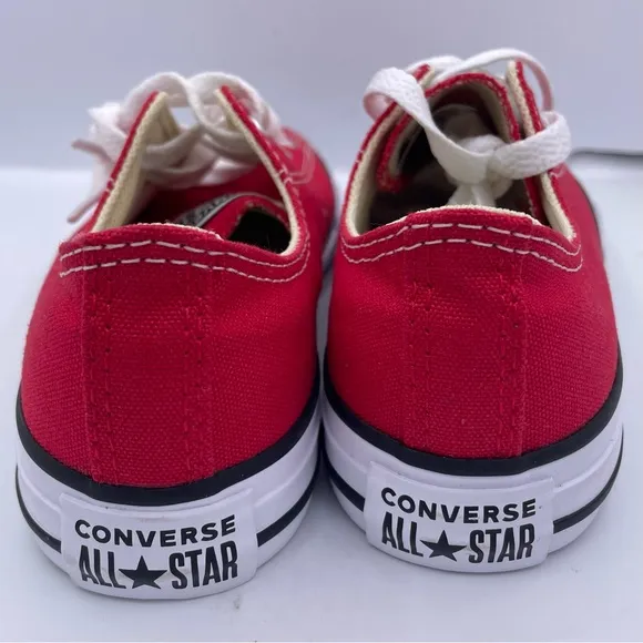 CONVERSE chuck taylor all star canvas low kids red sneakers Size 2