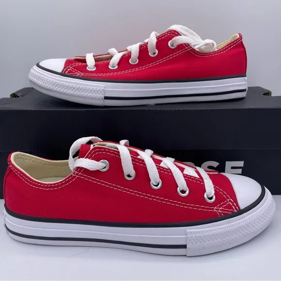 CONVERSE chuck taylor all star canvas low kids red sneakers Size 2