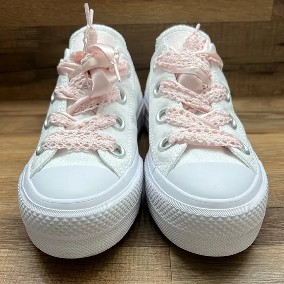 CONVERSE CTAS LIFT OX White Canvas Sneakers with Pink Laces