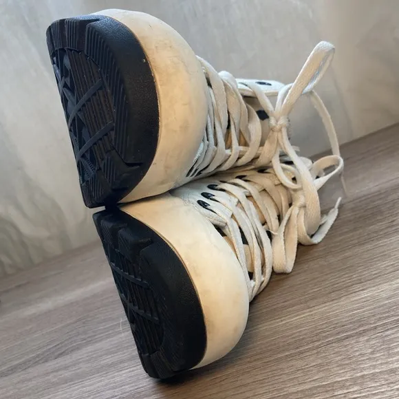 Converse CTAS lugged Hi platform booties sneakers zebra tongue 5