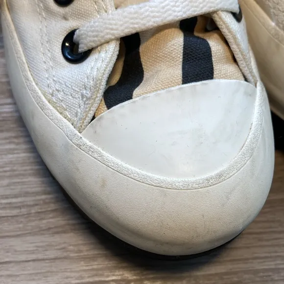 Converse CTAS lugged Hi platform booties sneakers zebra tongue 5
