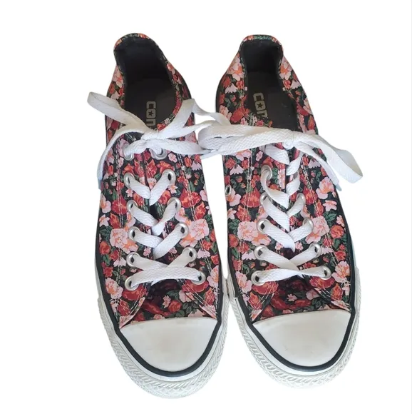 Converse Floral Canvas Sneakers Perfext Condition Size 7.0 Womens